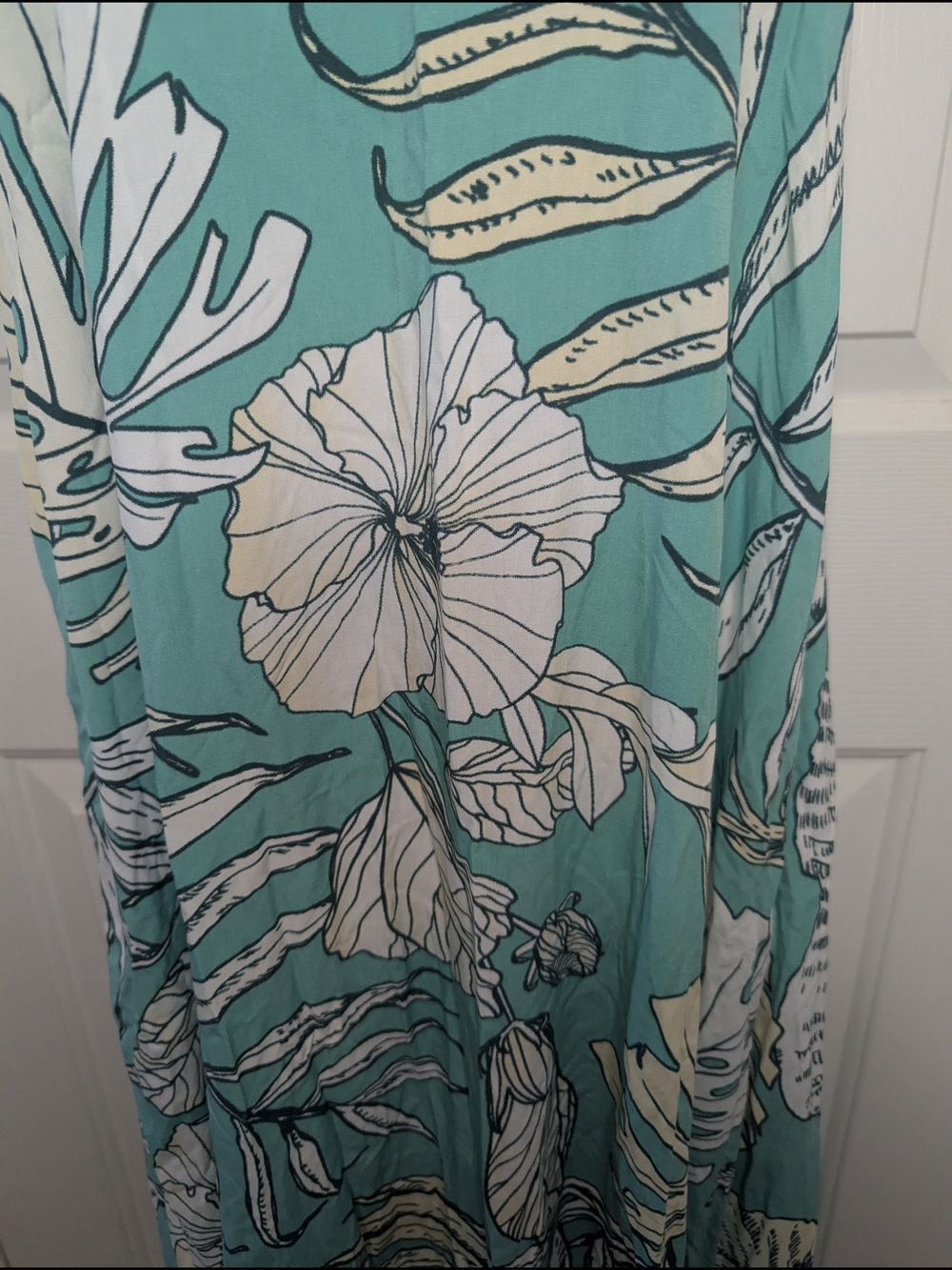 CUPSHE Green Tropical Floral Plunging Maxi Dress Boho Beach Summer Size Small - Picture 2 of 9